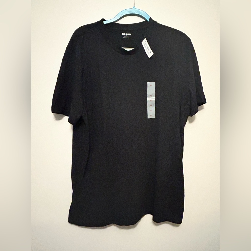 OLD NAVY TSHIRT - MENS NWT